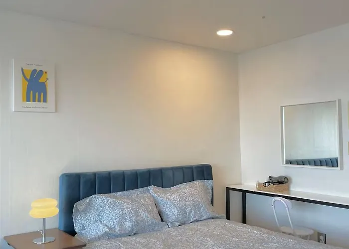 2026best 홍대입구역1분 연남동5분 멋진뷰 넓은룸 짐보관 홍대거리 올리브영1분 아파트 서울특별시