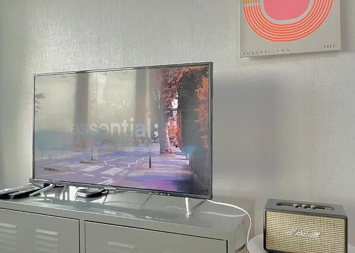 Apartment 2026best 홍대입구역1분 연남동5분 멋진뷰 넓은룸 짐보관 홍대거리 올리브영1분 *