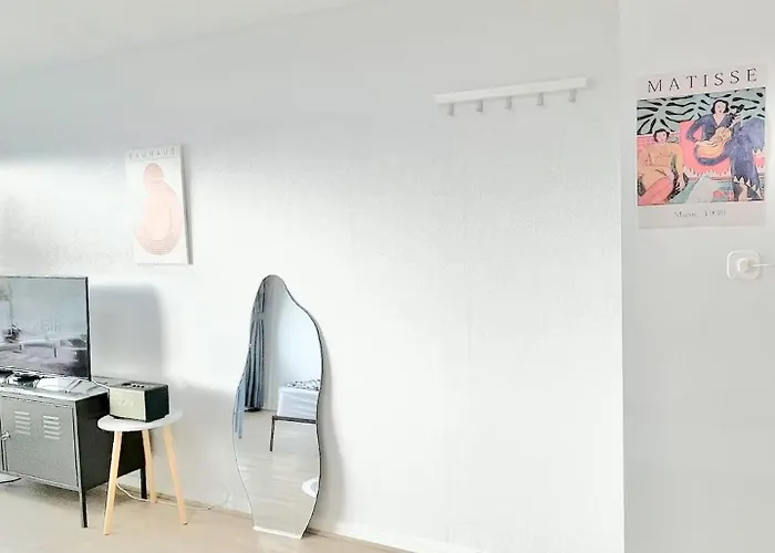 2026best 홍대입구역1분 연남동5분 멋진뷰 넓은룸 짐보관 홍대거리 올리브영1분 Apartment Seoul