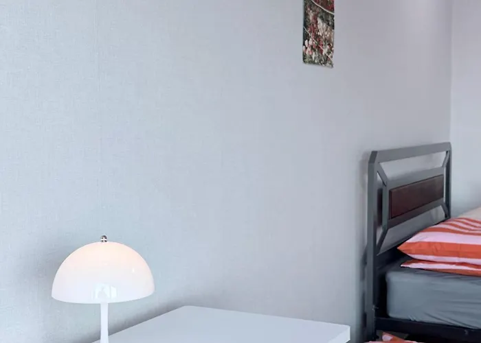 Apartment 2026best 홍대입구역1분 연남동5분 멋진뷰 넓은룸 짐보관 홍대거리 올리브영1분 *