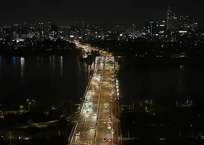 Apartment 홍대입구역1분 연남동5분 멋진전망 넓은공간 짐보관 홍익대쇼핑거리 올리브영1분 2qbed Seoul